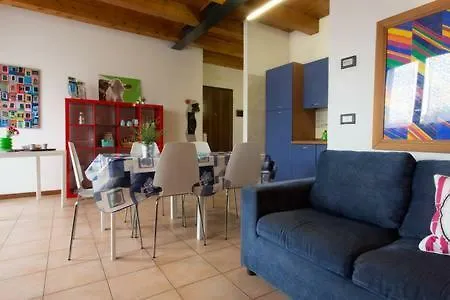 Convenient Penthouse For Venice. Private Free Parking!!! Apartament